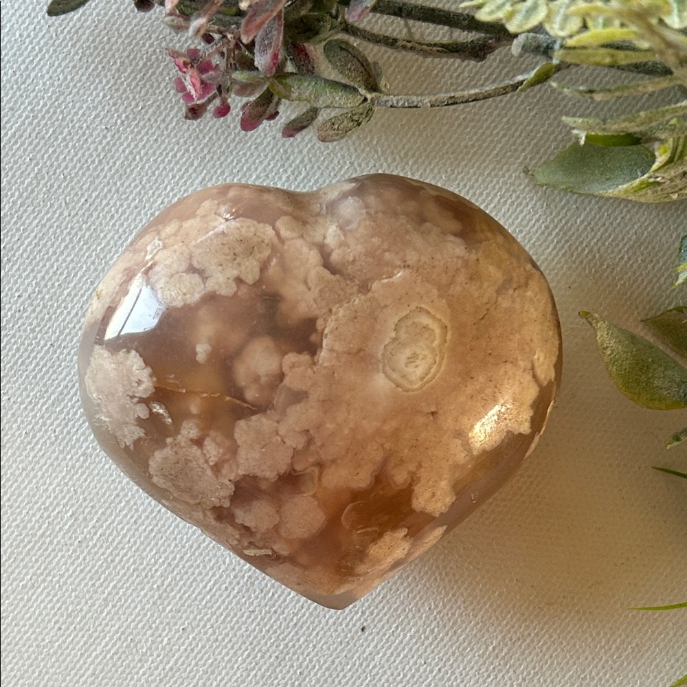 💎 3” wide Heart-Shaped Flower Agate Crystal